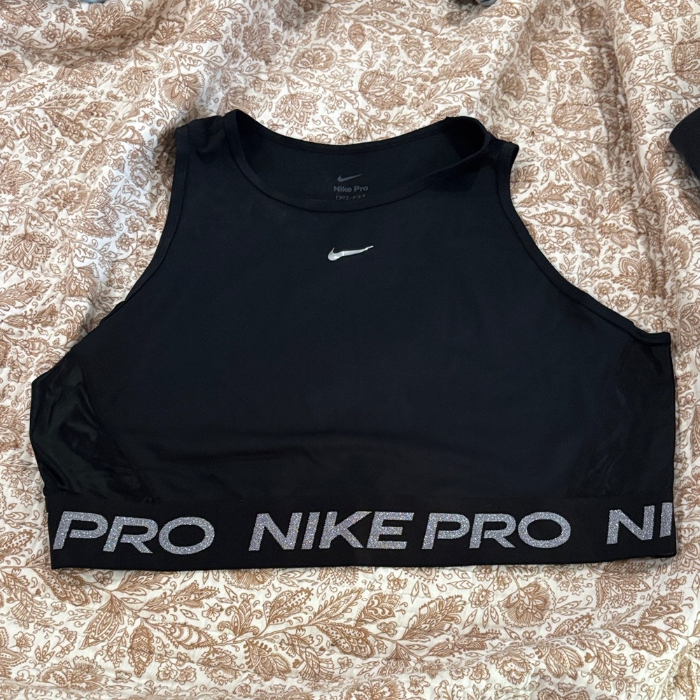 Nike Pro Black Crop Top